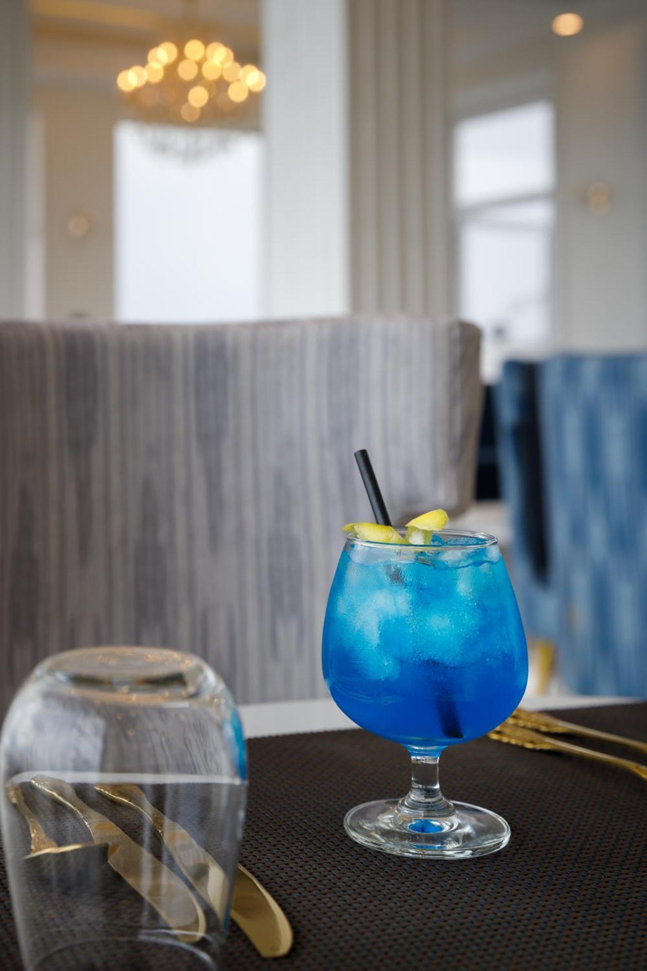 Le Glamour Resort & Wellness Spa ポカラ エクステリア 写真