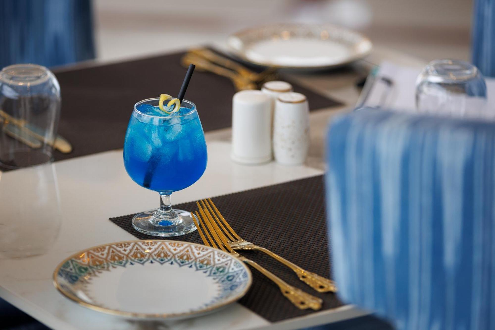 Le Glamour Resort & Wellness Spa ポカラ エクステリア 写真