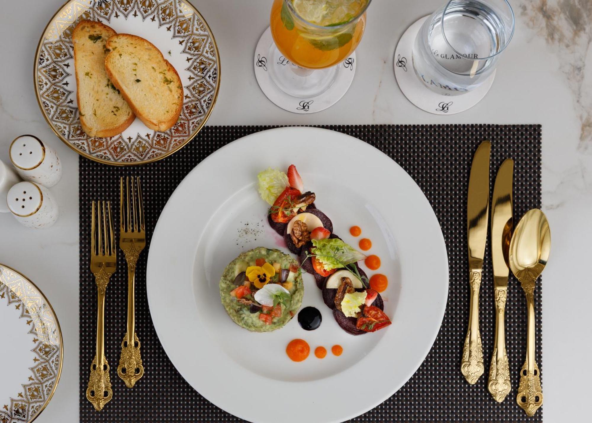 Le Glamour Resort & Wellness Spa ポカラ エクステリア 写真